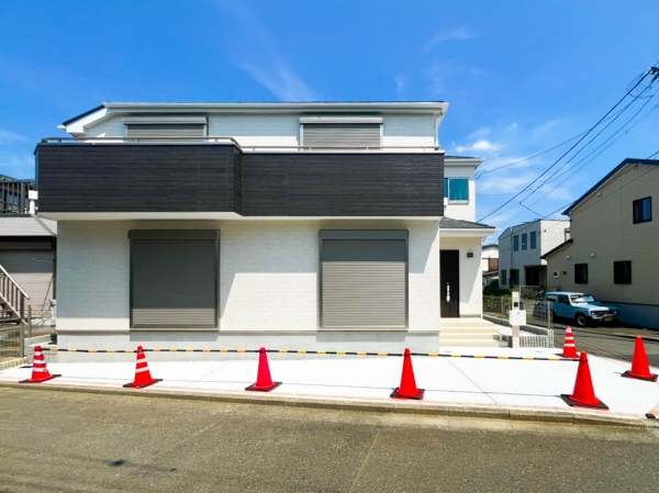 横浜市旭区上白根１丁目　新築一戸建て