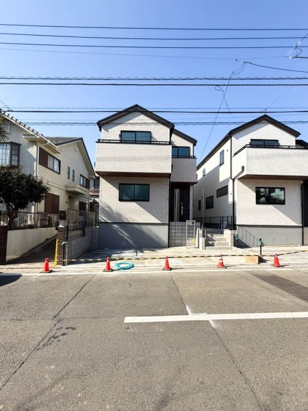 横浜市旭区白根６丁目　新築一戸建て