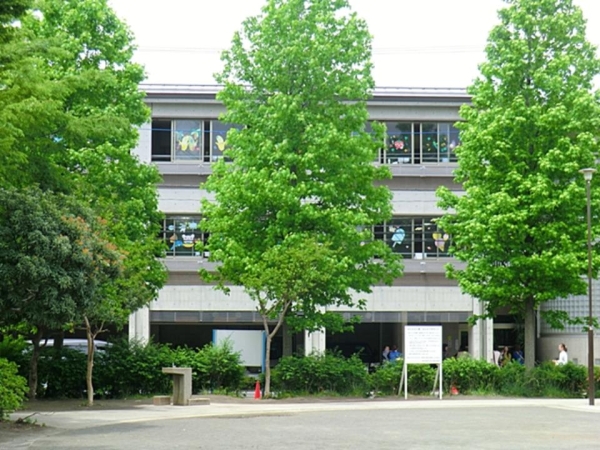 横浜市都筑区すみれが丘　新築一戸建て(横浜黎明幼稚園)