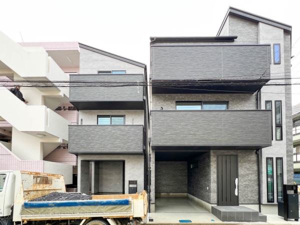 川崎市中原区苅宿　新築一戸建て