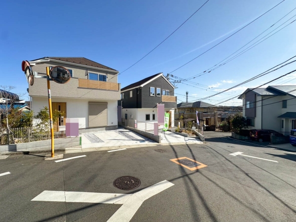 横浜市緑区西八朔町　新築一戸建て