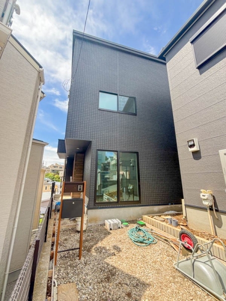 横浜市西区久保町　新築一戸建て