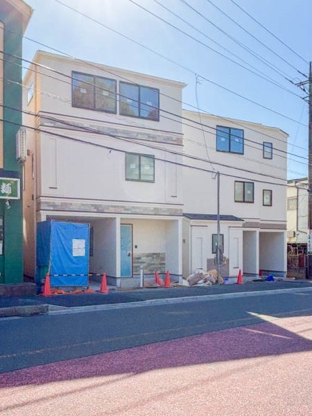 横浜市港南区上永谷１丁目　新築一戸建て