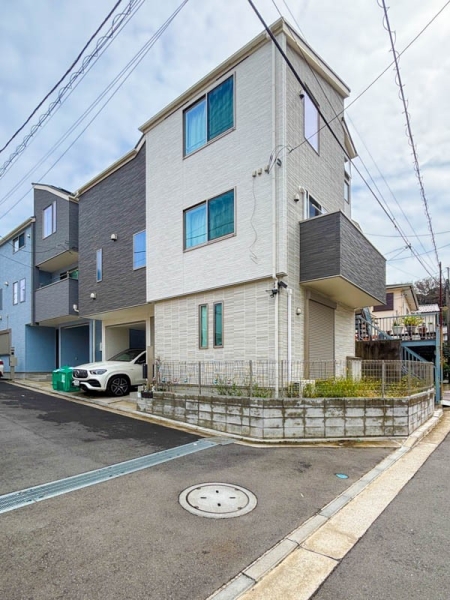 横浜市南区睦町２丁目　中古一戸建て