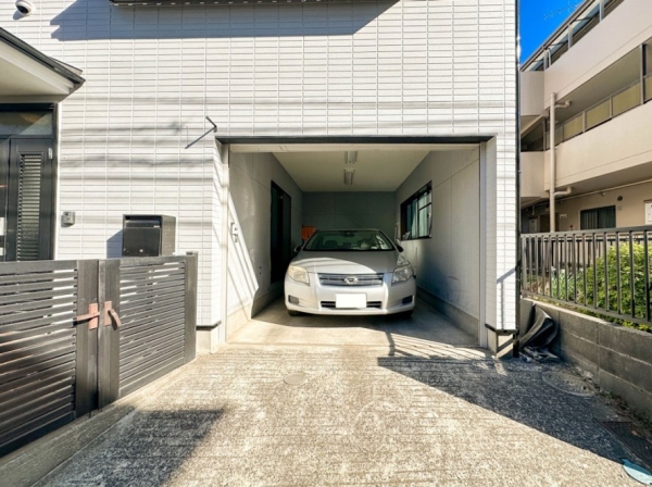 横浜市戸塚区戸塚町の中古一戸建て