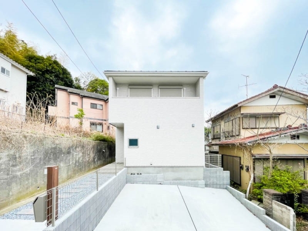 横須賀市平作６丁目　中古一戸建て