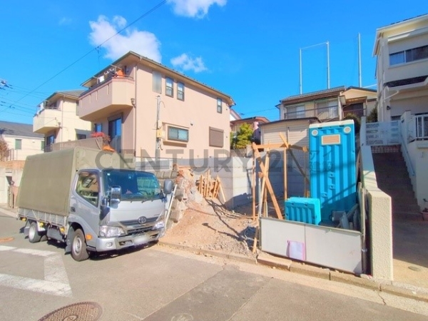 横浜市鶴見区獅子ケ谷１丁目　新築一戸建て