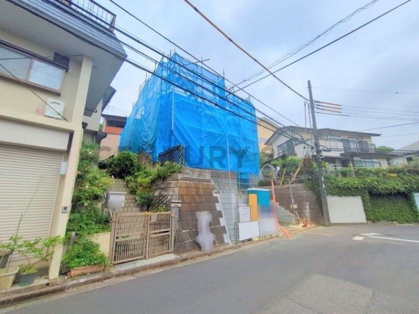 川崎市多摩区長尾６丁目　新築一戸建て