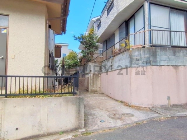 横浜市南区別所５丁目　中古一戸建て