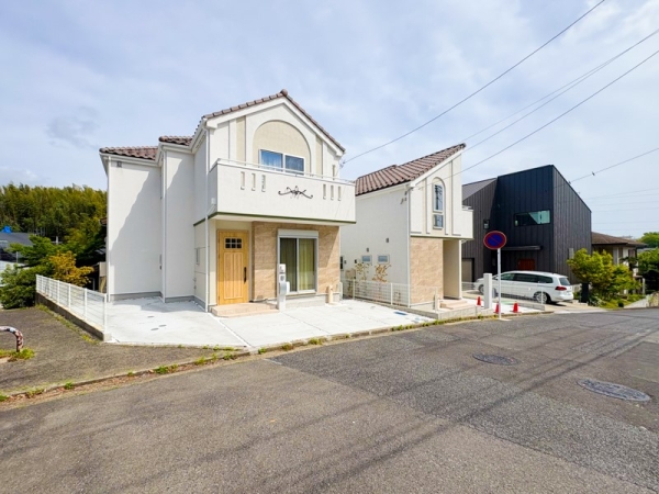 横浜市青葉区鴨志田町　新築一戸建て