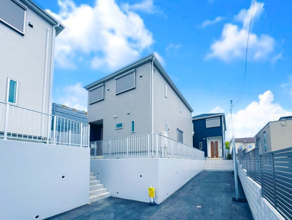 横浜市保土ケ谷区峰沢町　新築一戸建て