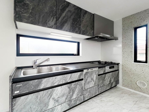 藤沢市鵠沼橘２丁目　新築一戸建て