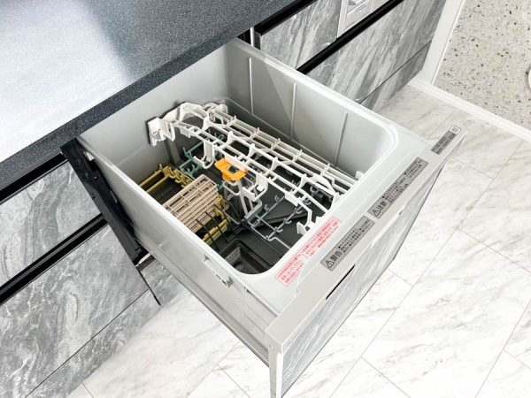 藤沢市鵠沼橘２丁目　新築一戸建て