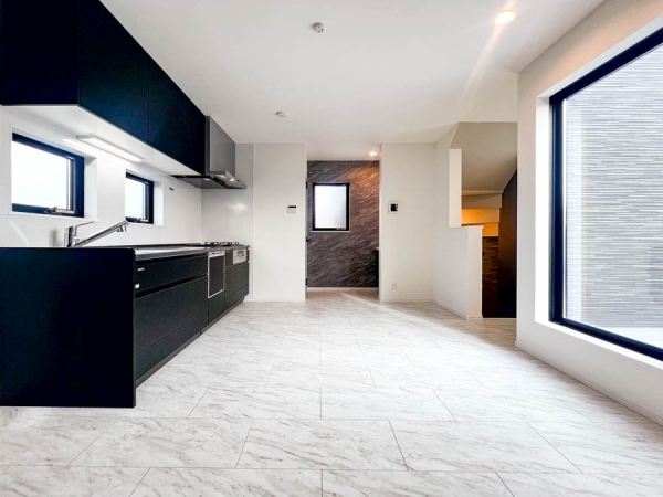 藤沢市鵠沼橘２丁目　新築一戸建て