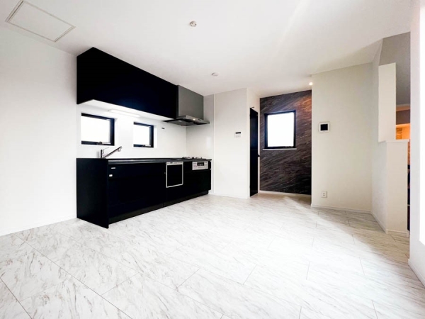 藤沢市鵠沼橘２丁目　新築一戸建て