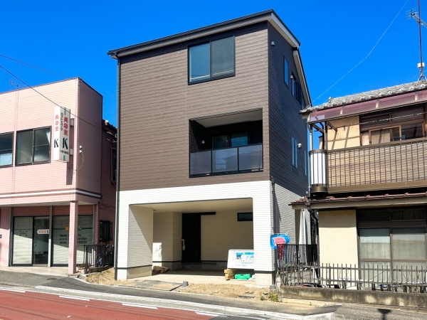 横浜市南区別所５丁目　新築一戸建て