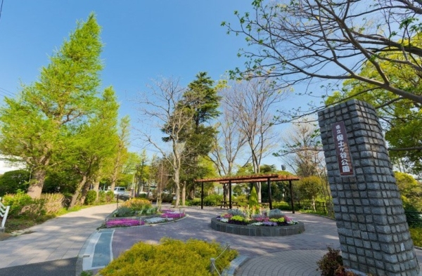 横浜市保土ケ谷区仏向西　新築一戸建て(神奈川県立保土ケ谷公園)