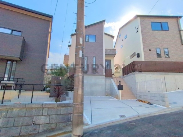 横浜市青葉区榎が丘　新築一戸建て