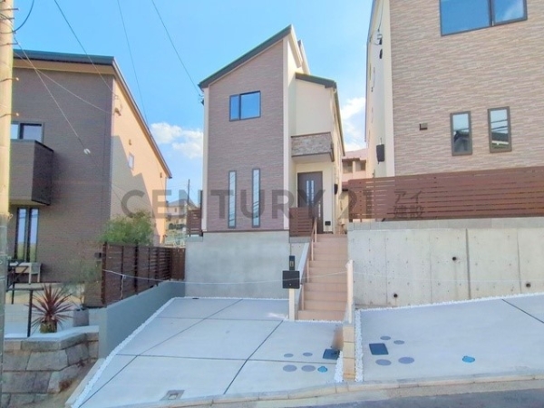 横浜市青葉区榎が丘　新築一戸建て