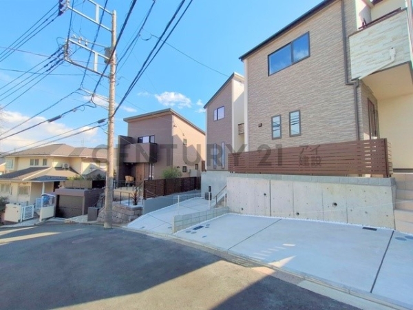 横浜市青葉区榎が丘　新築一戸建て