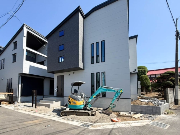 藤沢市鵠沼神明３丁目　新築一戸建て