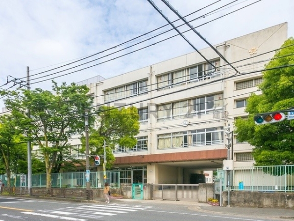 川崎市宮前区梶ケ谷の中古一戸建て(川崎市立野川小学校)