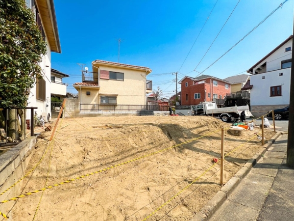 横浜市青葉区大場町　新築一戸建て