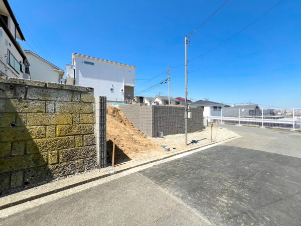 横浜市南区中里４丁目　新築一戸建て