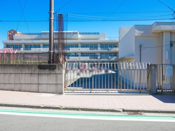 横浜市西区元久保町　新築一戸建て(横浜市立富士見台小学校)