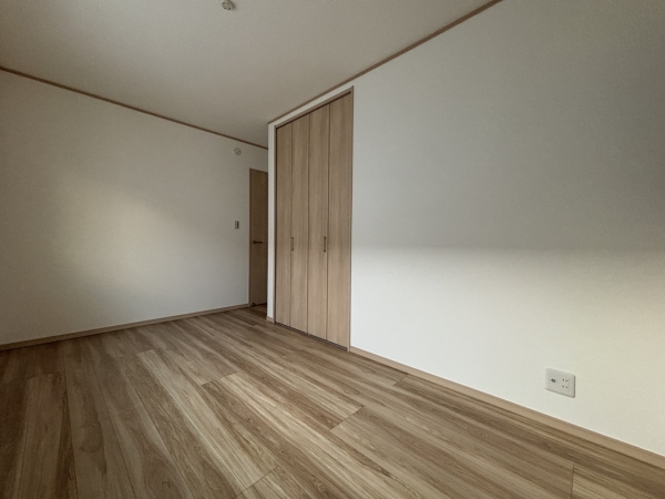 横浜市西区元久保町　新築一戸建て