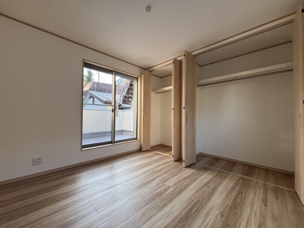 横浜市西区元久保町　新築一戸建て