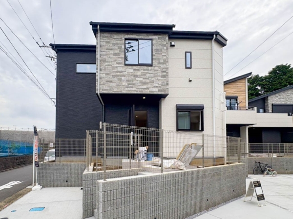 藤沢市亀井野２丁目　新築一戸建て