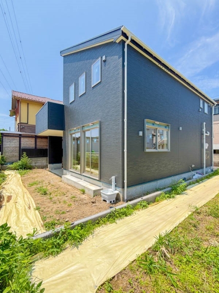 藤沢市白旗４丁目　新築一戸建て