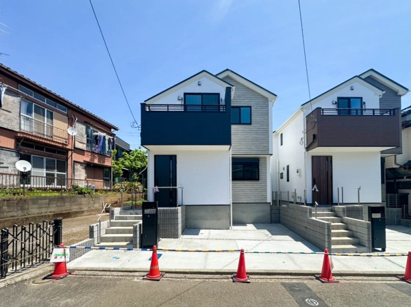 横浜市神奈川区三ツ沢上町　新築一戸建て