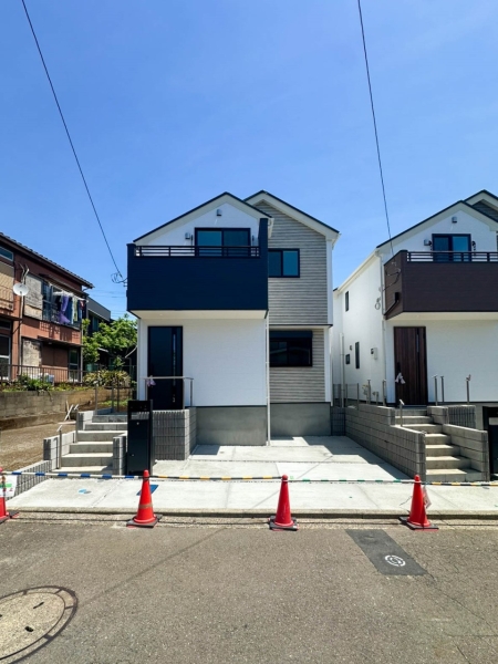横浜市神奈川区三ツ沢上町　新築一戸建て