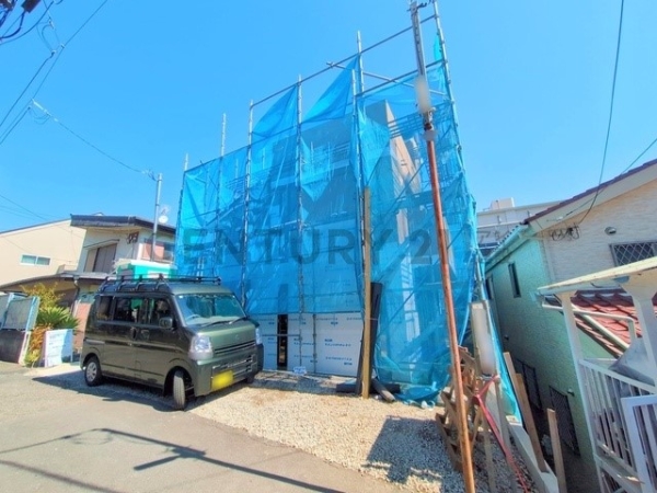 横浜市神奈川区六角橋６丁目　新築一戸建て