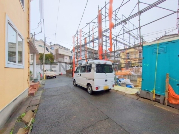 横浜市港南区笹下３丁目　新築一戸建て