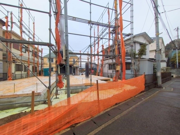 横浜市港南区笹下３丁目　新築一戸建て