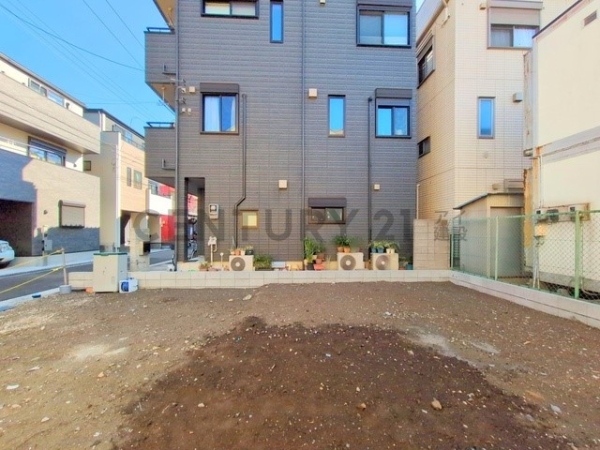 横浜市鶴見区寛政町　新築一戸建て