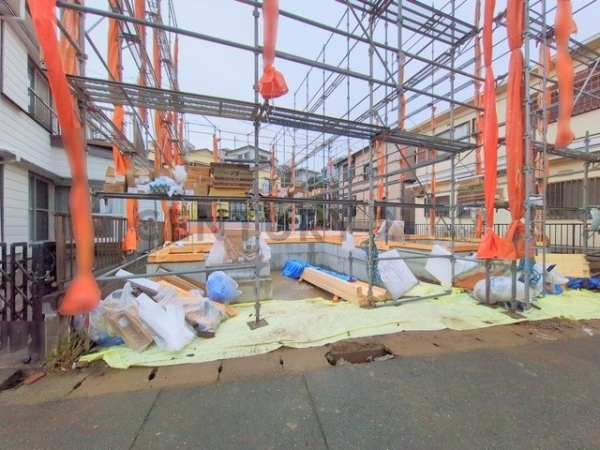 横浜市港南区笹下３丁目　新築一戸建て