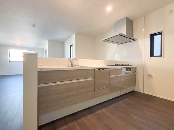 川崎市川崎区京町１丁目　新築一戸建て