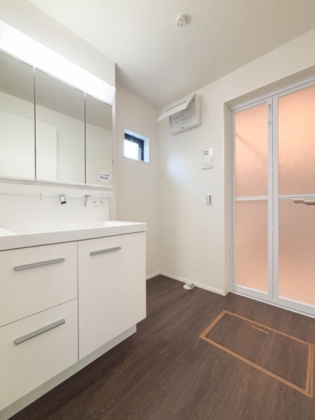 川崎市川崎区京町１丁目　新築一戸建て