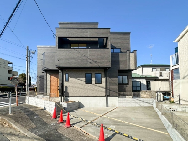 横浜市南区大岡３丁目　新築一戸建て