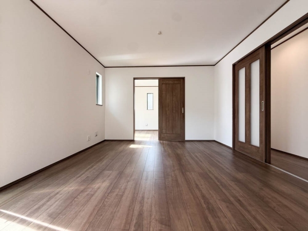 町田市成瀬2丁目 新築一戸建て(リビング)