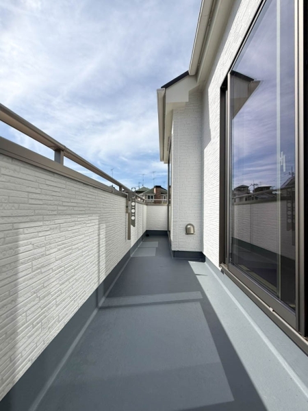 町田市成瀬2丁目 新築一戸建て(バルコニー)