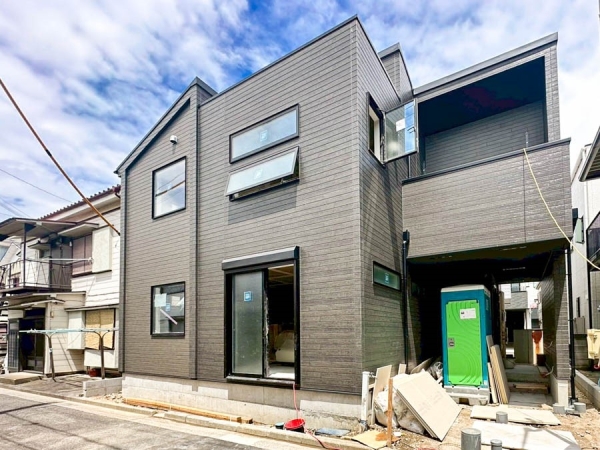 横浜市中区本牧原　新築一戸建て