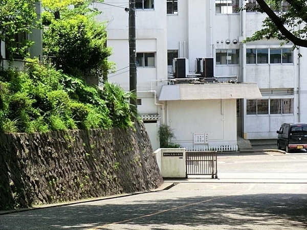 藤沢市本藤沢5丁目 新築一戸建て(藤沢市立大越小学校)