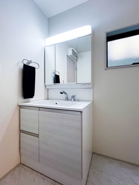 横浜市金沢区六浦３丁目　新築一戸建て