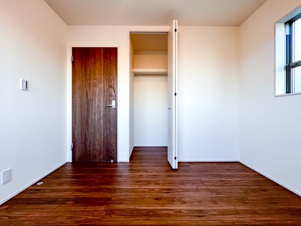 横浜市金沢区六浦３丁目　新築一戸建て