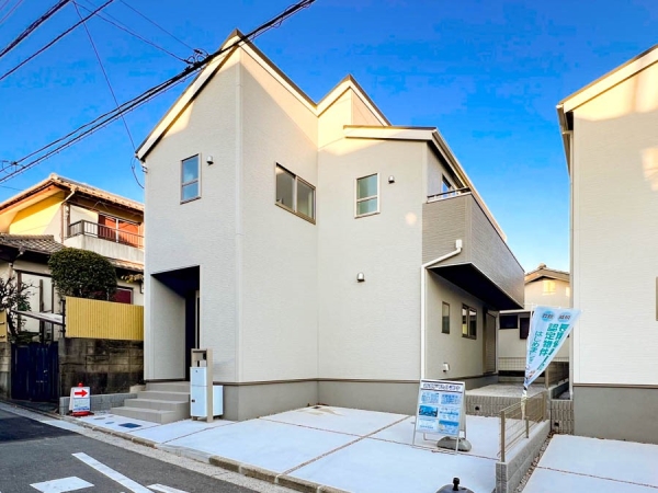 横浜市金沢区六浦３丁目　新築一戸建て